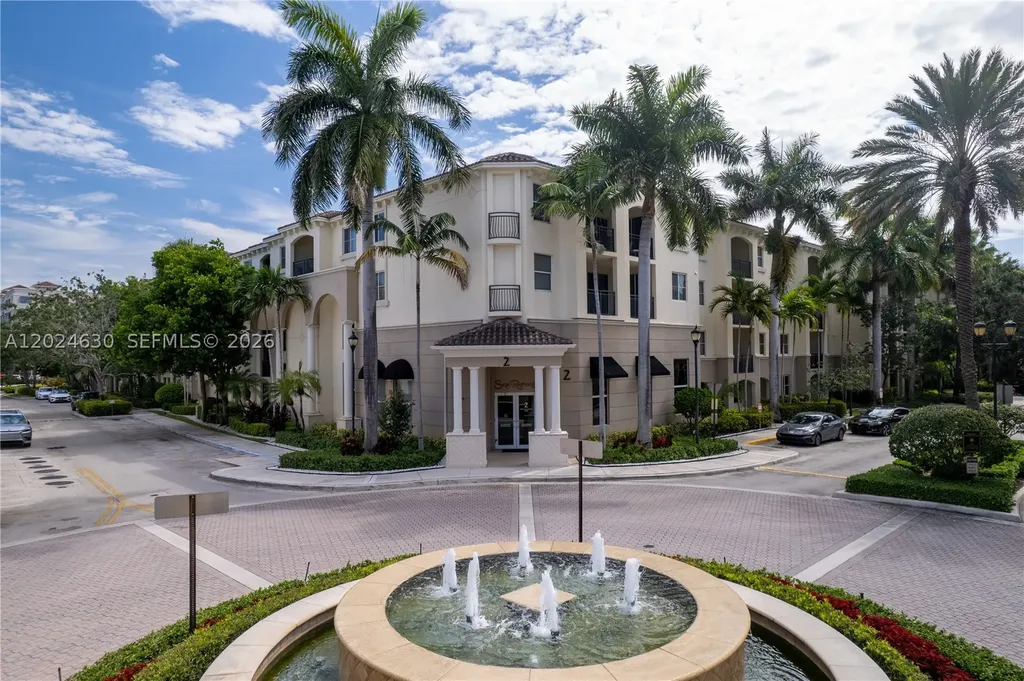 2 Renaissance Way Boynton Beach FL 33426