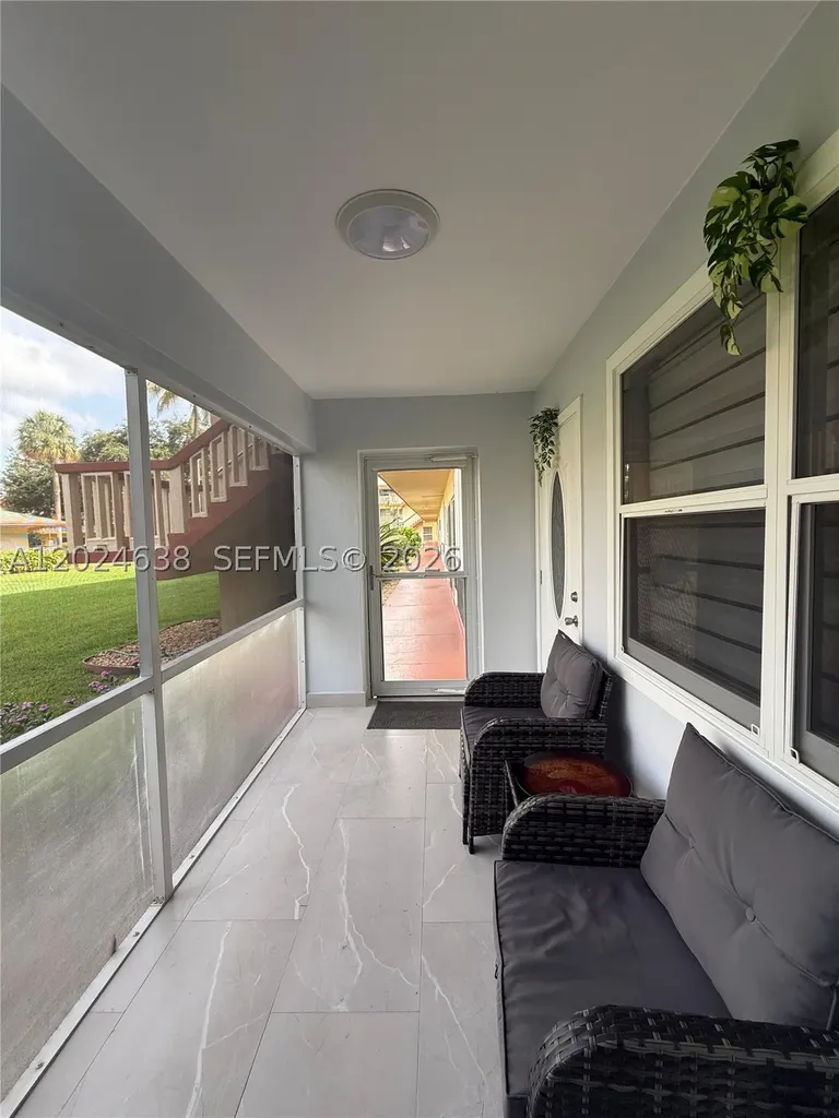 5300 Washington Street Hollywood FL 33021