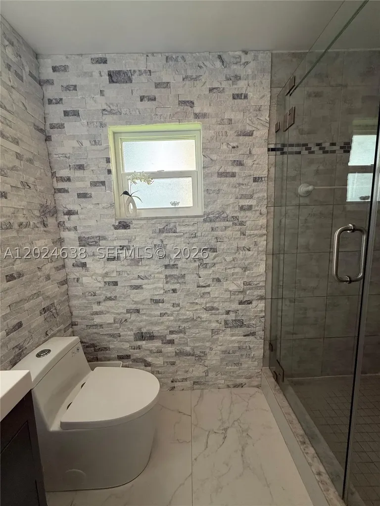 5300 Washington Street Hollywood FL 33021