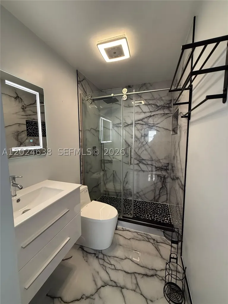 5300 Washington Street Hollywood FL 33021