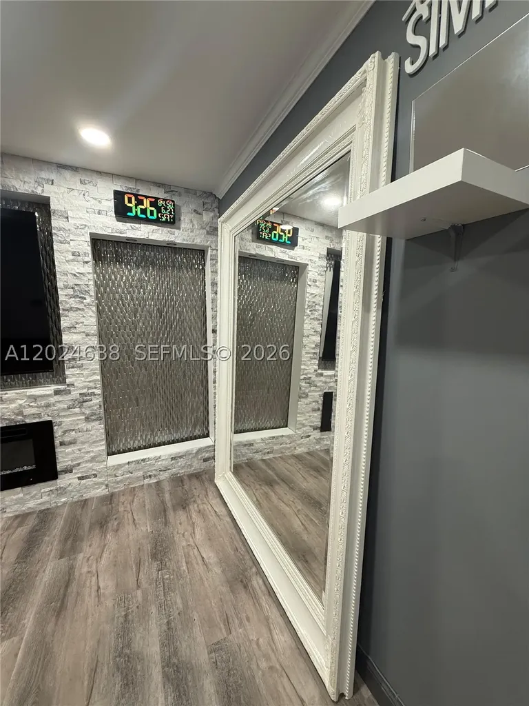 5300 Washington Street Hollywood FL 33021