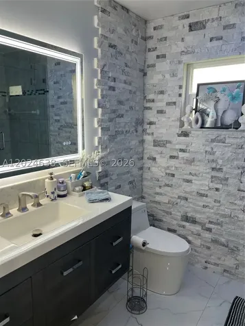 5300 Washington Street Hollywood FL 33021