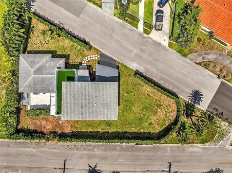 9257 Bay Drive Surfside FL 33154