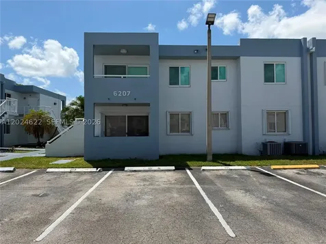 6207 SW 131st Court Miami FL 33183