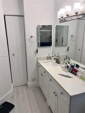 4746 Lago Vista Drive Coconut Creek FL 33073