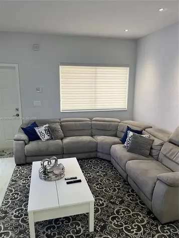 4746 Lago Vista Drive Coconut Creek FL 33073