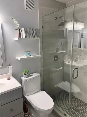 4746 Lago Vista Drive Coconut Creek FL 33073