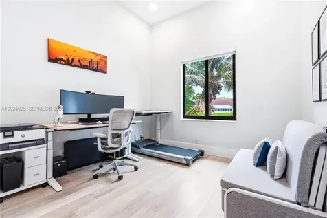 16460 NW 12th Street Pembroke Pines FL 33028