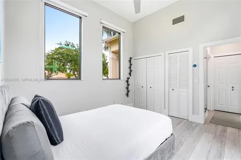 16460 NW 12th Street Pembroke Pines FL 33028