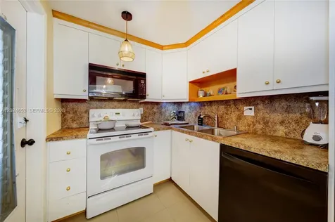 1040 SE 4th Avenue Deerfield Beach FL 33441