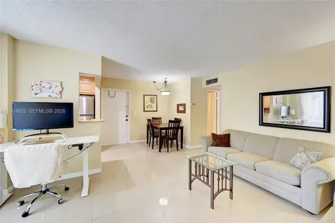 1040 SE 4th Avenue Deerfield Beach FL 33441