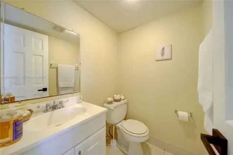 1040 SE 4th Avenue Deerfield Beach FL 33441