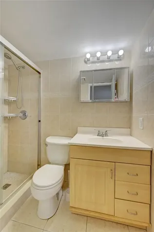 1040 SE 4th Avenue Deerfield Beach FL 33441