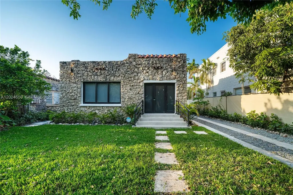 1663 SW 13th Street Miami FL 33145