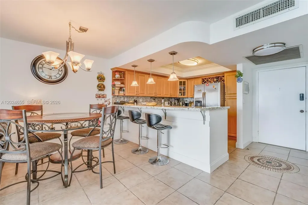 Hallandale Beach FL 33009