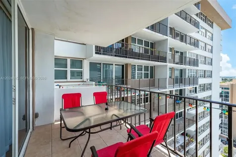 Hallandale Beach FL 33009