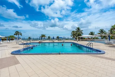 Hallandale Beach FL 33009