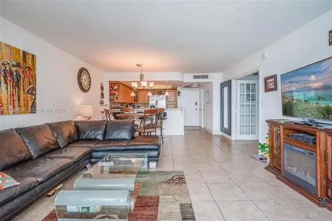 Hallandale Beach FL 33009