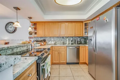 Hallandale Beach FL 33009