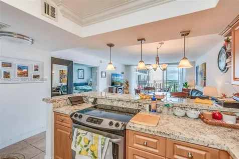 Hallandale Beach FL 33009