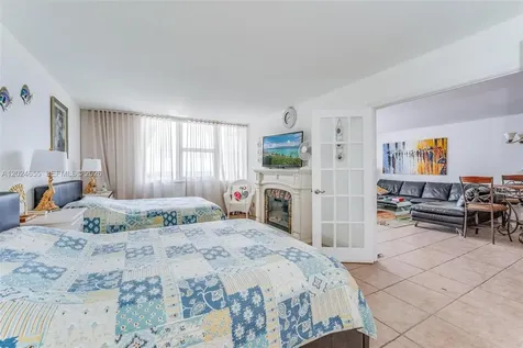 Hallandale Beach FL 33009