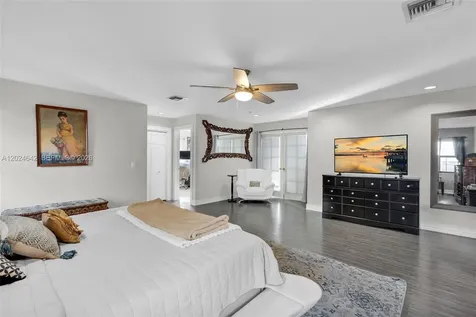 8825 SW 185th Terrace Cutler Bay FL 33157