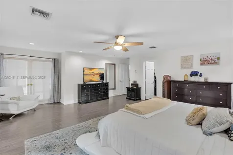 8825 SW 185th Terrace Cutler Bay FL 33157