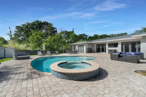 8825 SW 185th Terrace Cutler Bay FL 33157