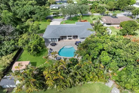 8825 SW 185th Terrace Cutler Bay FL 33157