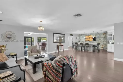 8825 SW 185th Terrace Cutler Bay FL 33157