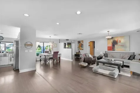 8825 SW 185th Terrace Cutler Bay FL 33157