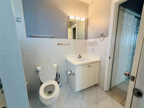 2040 NW 89th Avenue Pembroke Pines FL 33028