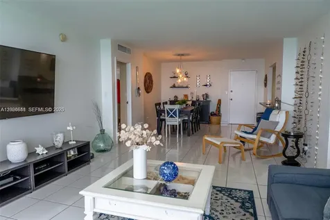 3140 S Ocean Drive Hallandale Beach FL 33009