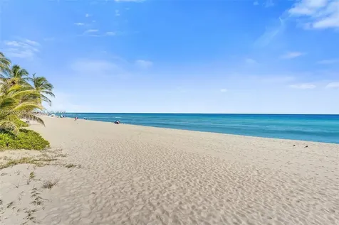 3140 S Ocean Drive Hallandale Beach FL 33009