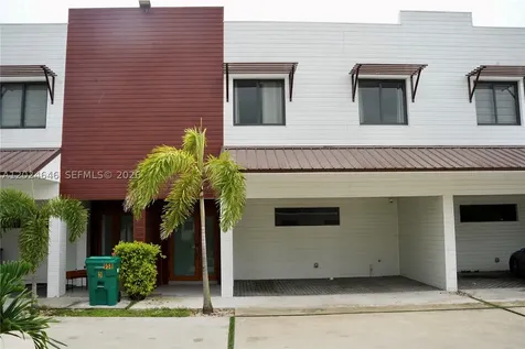 958 NW 10th Street Florida City FL 33034