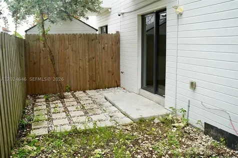 958 NW 10th Street Florida City FL 33034
