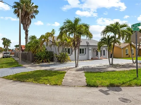 15437 SW 179th Terrace Miami FL 33187
