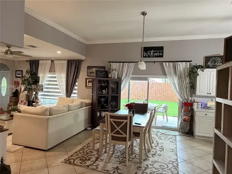 2116 NE 38th Road Homestead FL 33033