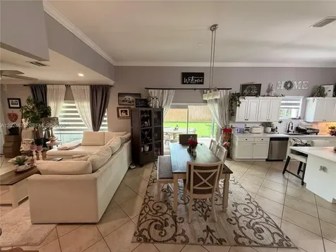 2116 NE 38th Road Homestead FL 33033