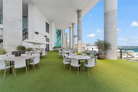398 NE 5th Street Miami FL 33132