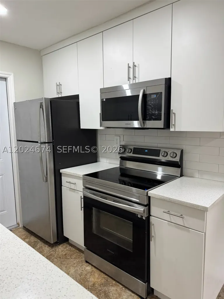 813 SW 29th Street Fort Lauderdale FL 33315