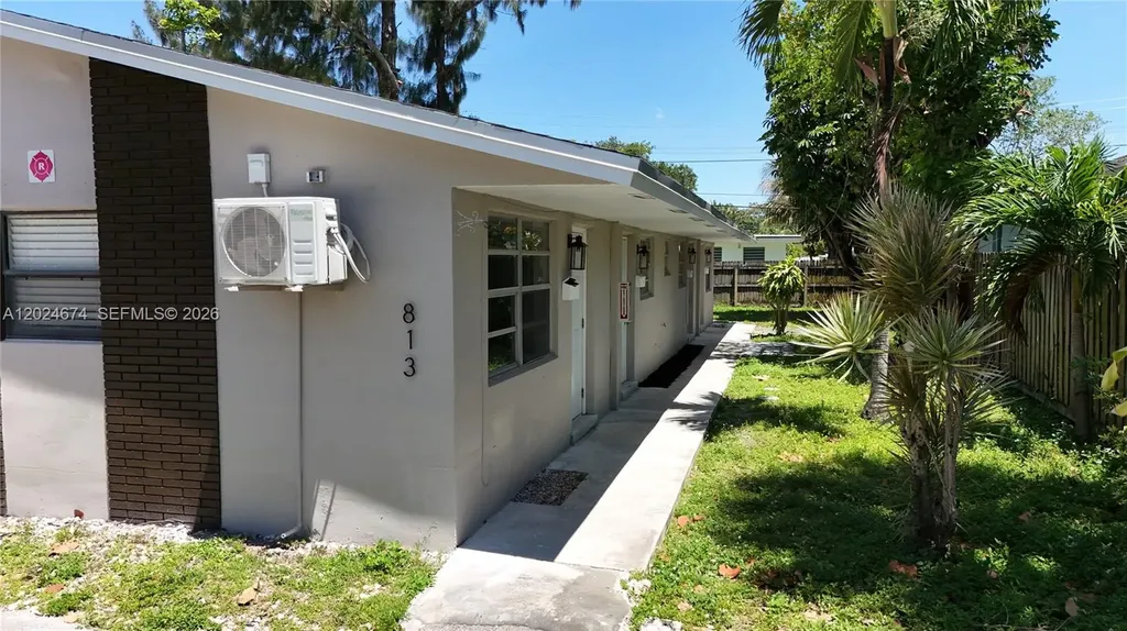 813 SW 29th Street Fort Lauderdale FL 33315