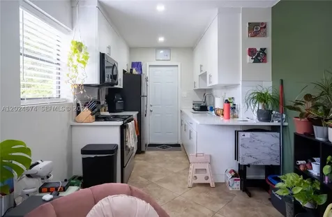 813 SW 29th Street Fort Lauderdale FL 33315