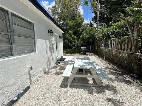 404 NW 18th Avenue Fort Lauderdale FL 33311