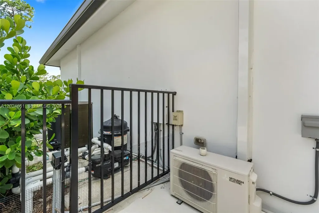 2798 Palm Deer Drive Loxahatchee FL 33470