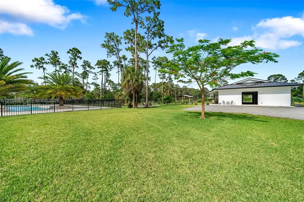 2798 Palm Deer Drive Loxahatchee FL 33470
