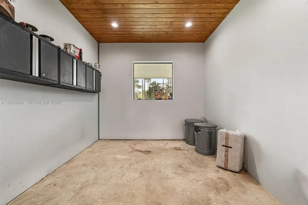 2798 Palm Deer Drive Loxahatchee FL 33470