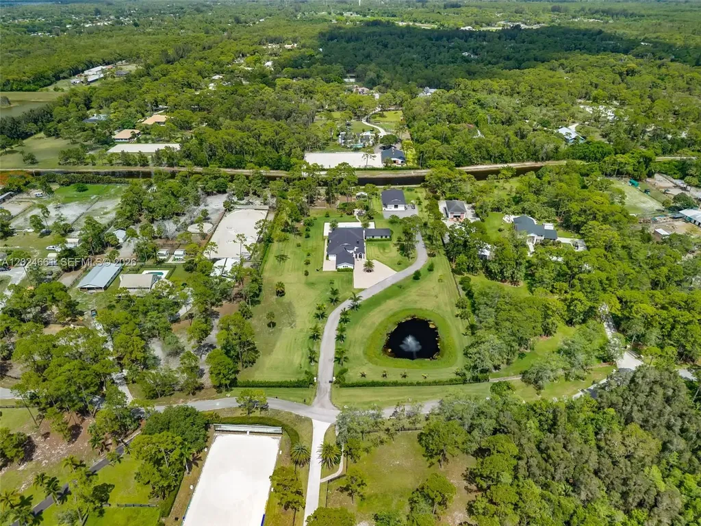 2798 Palm Deer Drive Loxahatchee FL 33470