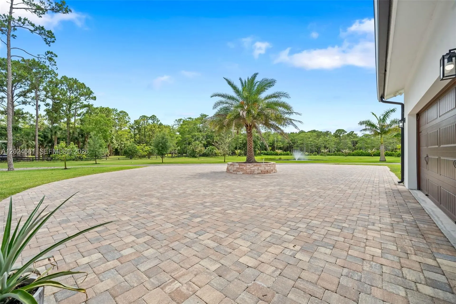 2798 Palm Deer Drive Loxahatchee FL 33470