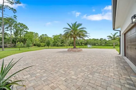 2798 Palm Deer Drive Loxahatchee FL 33470